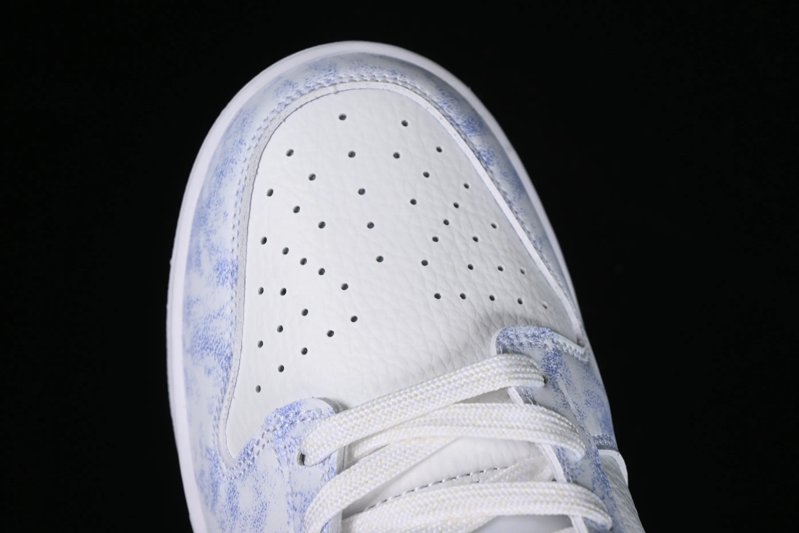 All categories Nk SB Dunk series Nk SB Dunk Low low-top sneakers Nk SB Dunk Low Prm white and light purple color SB smashed backboard fashion casual sneakers DM9467-500